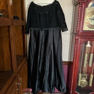 JJ’s House Bridal Dress